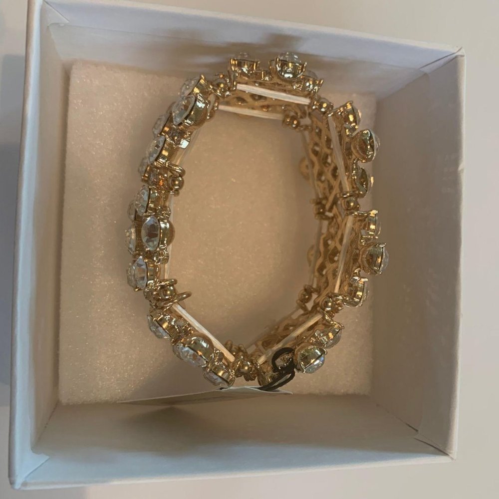 Natasha Crystal Bracelet - Picture 3 of 8